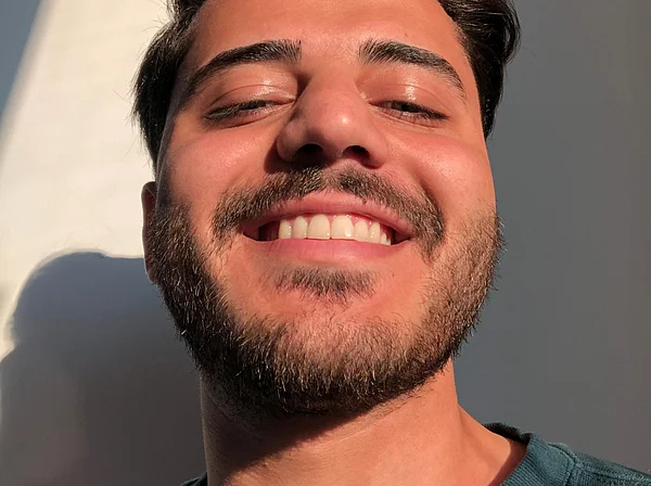 Porträtbild von Sami Barkal.