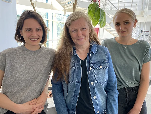 Aleksandra Kaurin,Ulrike Willutzki und Sarah Steden vom Department für Psychologie und Psychotherapie der Universität Witten/Herdecke