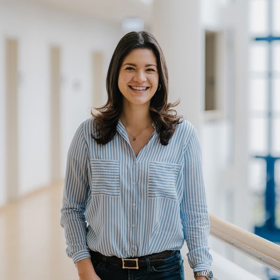 Warum Wirtschaft weiterdenken? Management-Studierende im Gespräch (5)