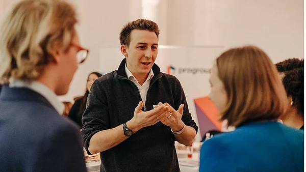 Louis Jarvers beim Heiratsmarkt an der UW/H (Foto: Michael Kotowski)